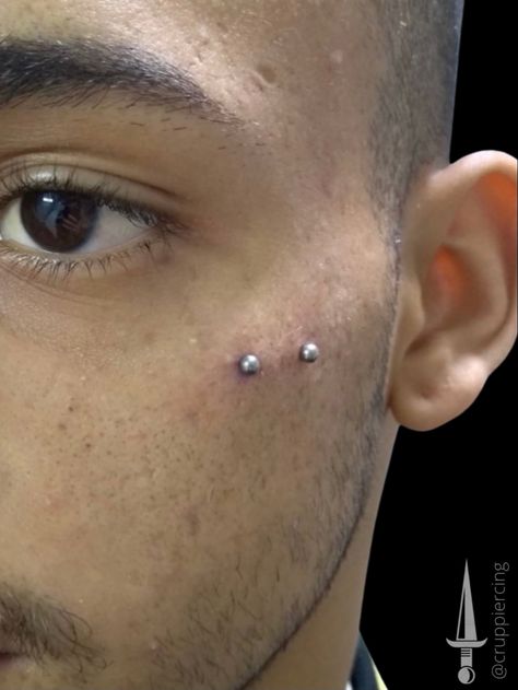 Surface Piercing Face, Piercing Surface, Iphone Wallpaper Rock, Rhino Piercing, Surface Piercing, Face Gems, The Jewel, Tattoos And Piercings, Piercings