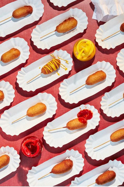 Corndog repetition with harsh shadows Easy Toddler Lunches, Toddler Lunch Recipes, Mini Corn Dogs, Corndog Recipe, Toddler Lunches, Photo Food, Food Photography Inspiration, Food Props, Food Patterns