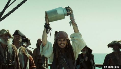 Everyone I know has a gf/bf/husband/wife. Do you know what I have...? Captian Jack Sparrow, Jar Of Dirt, Kaptan Jack Sparrow, Edward Scissorhands, Davy Jones, Captain Jack Sparrow, Pirate Life, Captain Jack, Jack Sparrow