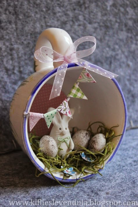 Teacup Crafts, Easter Craft Decorations, Spring Easter Crafts, Easter Bunny Crafts, Cup Crafts, Easter Projects, Easter Decorations Outdoor, Easter Crafts Diy, Easter Table Decorations