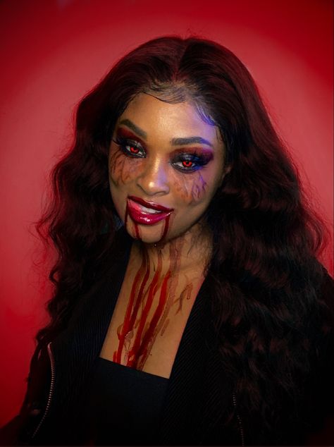 Black girl Halloween, black girl vampire, black girl Halloween makeup, black girl Halloween hair Vampire Makeup With Blood, Girls Vampire Makeup, Vampire Face Makeup, Vampire Diaries Halloween Costume, Girl Vampire Makeup, Vampire Diaries Halloween, Vampire Diaries Bonnie, Halloween Makeup Vampire, Black Vampires