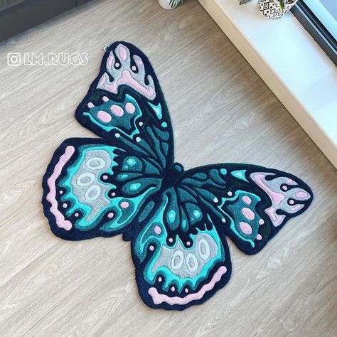 One Piece Tufted Rug, Custom Rugs Design, Rug Tufting Ideas, Rug Design Ideas, Rug Business, Tufting Art, Tufting Rugs, Tufting Diy, Butterfly Rug