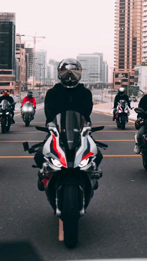 Bmw S1000rr Video, Bike Riding Video, Attitude Aesthetic, Bike Ride Aesthetic, Bike Status, Duke Bike, Best Motorbike, Motos Yamaha, Billionaire Lifestyle Luxury Living