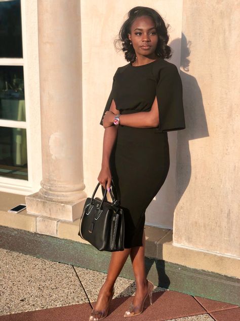 Black Gowns For Lawyers, Black Official Dresses, Official Outfits For Women Dress, Professional Black Women, Black Classy Dress, Corporate Gowns, Stylish Business Outfits, Lawyer Fashion, Fashionable Work Outfit