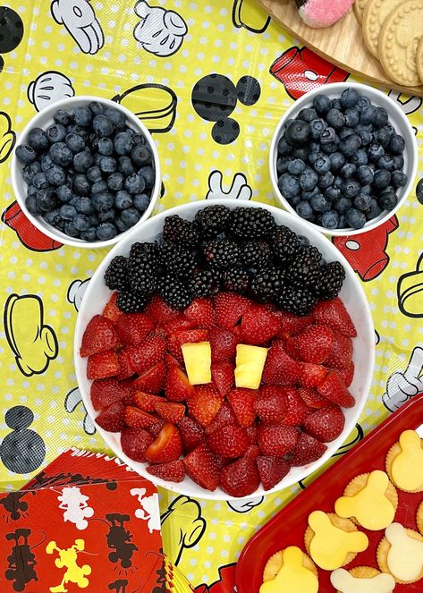 Hot Dog Mickey Mouse Party, Mickey Donuts Birthday, Clubhouse Birthday Party, Mickey Party Food Ideas, Mickey Mouse Hot Dog Bar, Mickey Mouse Sheet Cake 2nd, Mickey Mouse Brunch Ideas, Mickey Mouse Sandwiches, Mickey Mouse Themed Food Ideas