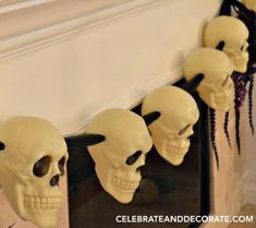 diy dollar store skull halloween garland, halloween decorations, seasonal holiday decor Diy Halloween Party, Diy Skulls, Garland Halloween, Halloween Skeleton Decorations, Dollar Store Halloween, Garland Diy, Halloween Garland, Halloween Decor Ideas, Halloween Store