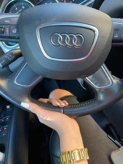 White Iridescent nails & Audi Q7 Audi Q2 White, Audi Mom Aesthetic, Audi Q2 Aesthetic, White Audi Aesthetic, White Audi Suv, Audi Q3 White, Audi Q7 White, White Iridescent Nails, Audi Q7 Interior