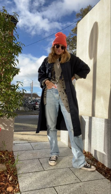 Beanie And Cardigan Outfit, Beanie Fall Outfit, Beanie Outfit Baddie, Beanie Outfit Street Style, Thrift Bundle, October Mood, Theme Nights, Casual Outfit Idea, Beanie Outfit