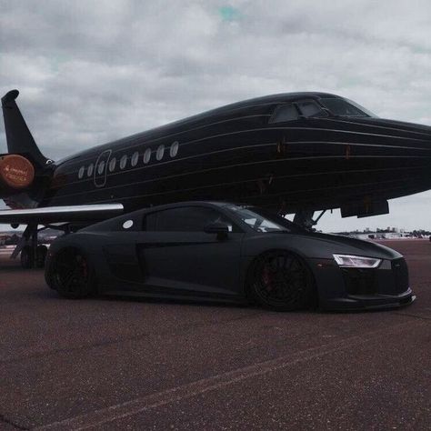 Dark Billionaire Aesthetic, Mafia Lifestyle, Mobil Off Road, Kereta Sport, Dark Luxury, Mobil Futuristik, Drømme Liv, Luxurious Life, Rich Girl Lifestyle