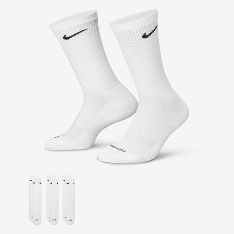 The Nike Everyday Plus Cushioned Socks bring comfort to your workout with extra cushioning under the heel and forefoot and a snug, supportive arch band. Sweat-wicking power and breathability up top help keep your feet dry and cool to help push you through that extra set. Nike Socks Womens, White Nike Crew Socks, Nike Socks Long, Long White Nike Socks, Nike Long Socks, Volleyball Wishlist, Nike Socks Aesthetic, White Nike Socks, Cushioned Socks