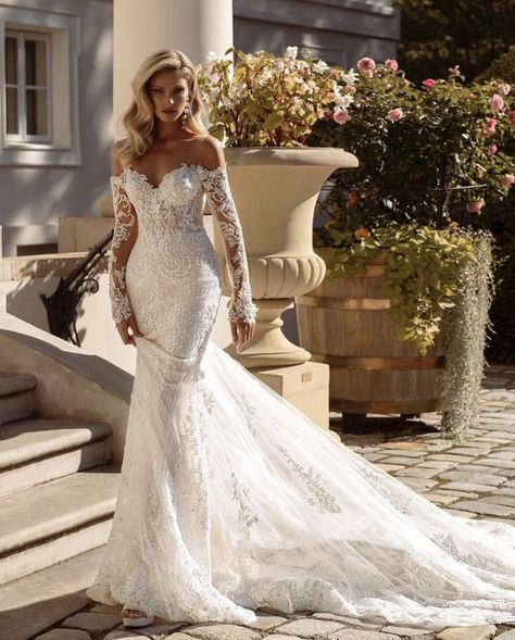 Bardot Wedding Dress, Slim Wedding Dresses, Long Sleeve Wedding Dress Lace Mermaid, Mermaid Wedding Dress With Sleeves, Wedding Dress Fishtail, Gown One Shoulder, Dresses Emerald Green, Tight Wedding Dress, Long Sleeve Mermaid Wedding Dress