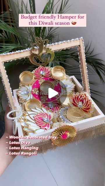 Handmade Diwali Gift Ideas, Diwali Tray Ideas, Diwali Hampers Ideas Diy, Gifting Ideas For Diwali, Diwali Box Ideas, Diwali Gift Ideas Hampers Diy, Diwali Gift Packing Ideas, Diwali Hampers Ideas, Diwali Hamper Packing Ideas