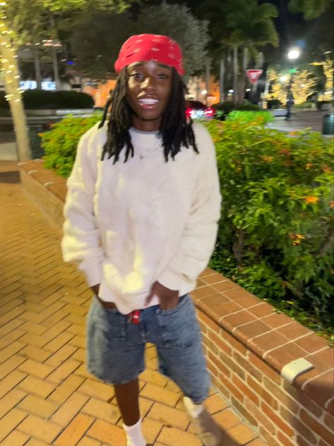 Studs Outfits Female, Stud Outfits Female Formal Tomboy, Stud Poses, Locs With Beanie, Fine Studs With Dreads, Dreadhead Studs, Stud With Locs, Stud Outfits Female School, Studs With Locs