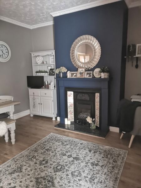 Dulux Sapphire SAlute Living Room Navy And Grey, Blue Lounge Ideas Colour Schemes, Navy Lounge Ideas, Dark Blue And Gray Living Room, Grey And Blue Walls, Dark Blue Themed Bedroom, Blue Gray Living Room Walls, Blue Grey Living Room Walls, Navy And Grey Living Room Inspiration