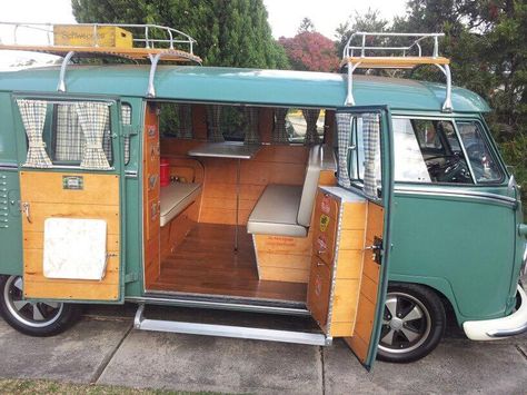 1975 Vw Bus, Vintage Vw Bus Interiors, Vw T1 Interior, Vw Camper Bus, Vintage Vw Camper, Kombi Camper, Vw Bus Interior, Kombi Pick Up, Tarot Business