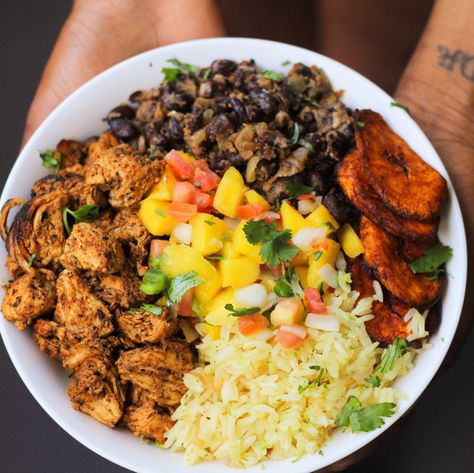 Cuban Chicken & Black Bean Rice Bowls Cuban Rice And Beans, Black Bean Rice, Sweet Fried Plantains, Cuban Rice, Chicken Black Bean, Cuban Chicken, Bean Rice, Rice Bowls Recipes, Rice And Beans