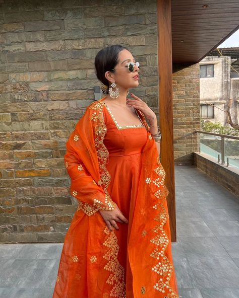 Namaste! ✨️ Elevate your look with the Shruti Orange Georgette Anarkali Flared Suit Set. Perfect for any occasion, this flared suit set combines vibrant charm with elegant design. Shop now at www.trinaari.in and use code FIRST05 for an extra 5% off your first order. Offer valid for a limited time! Product Name: Shruti Orange Georgette Anarkali Flared Suit Set To shop now visit our website www.trinaari.in #SundarNaariWithTrinaari #reelsinstagram #reels #instagram #anarkali #anarkalisuits #w... Indian Outfit For Women, Vastra Designer, Coin Lace, Punjabi Suits Party Wear, Suit Neck Designs, Wedding Salwar Kameez, Butterfly Net, Gown With Dupatta, Dress Code Wedding