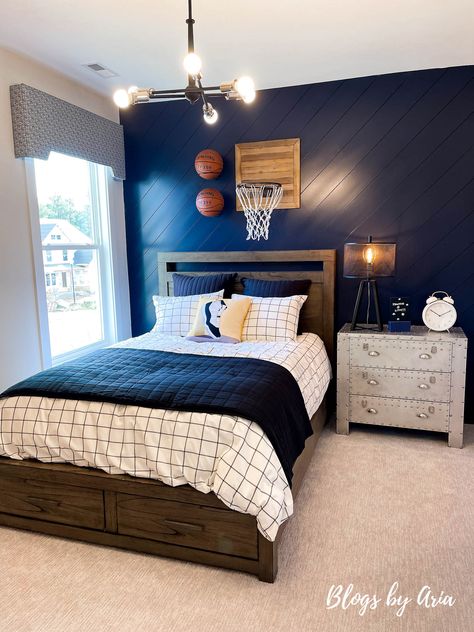 Kids Room Accent Wall Boy, Boys Room Basketball Theme, Bedroom Decor For Boys, Blue Room Ideas For Boys, Room Boys, Sporty Room Ideas, Boys Accent Wall Bedroom, Bedroom Ideas For Boys Kids, Black And Blue Boys Room