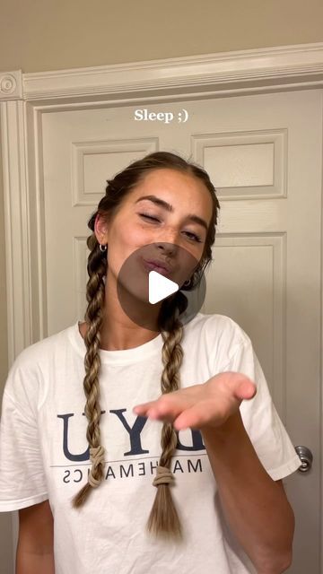 Maddy Millard on Instagram: "Hard to show but hopefully this makes sense!!🫶

 #hair #hairstyle #hairideas #hairinspo #hairtutorial #heatlesshair #heatlesscurls #ropebraid #ropebraidtutorial #wavyhair #curlyhair #utahgirl #heatlesswaves #mamamiahair #summerhairstyles" Rope Curls Hair, Heatless Loose Curls, Hairstyle To Sleep In, Braided Hair Waves, Rope Braid Curls Overnight, Hairstyles For Wet Hair Overnight, How To Style Crimped Hair, Hairstyles To Wear To Bed, Hairstyles With Crimped Hair