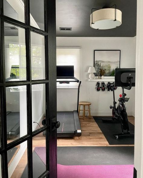 18 Genius Flex Space Ideas – Inspo for Designing Your Dream Room Treadmill In Laundry Room, Conservatory Gym Ideas, Multipurpose Guest Room Gym, Ballet Home Studio, Guest Workout Room Combo, Home Gym Spare Bedroom, Spare Bedroom Gym Ideas, Basement Gym Design Ideas, What To Do With An Extra Room