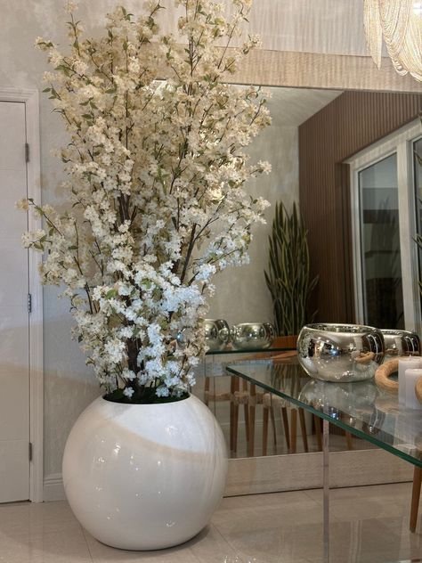 White Magnolia Tree, Metal Raised Garden Beds, Vanda Orchids, Indoor Waterfall, White Cherry Blossom, Artificial Flowers And Plants, White Magnolia, Women Poster, Big Plants