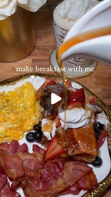 Lawanna on Instagram: "Make Breakfast With Me ✨

@kingshawaiian French Toast Bites! These were yummy 😋 

#breakfast #breakfastideas #brunch #frenchtoast #breakfasttime #breakfastinspo #kingshawaiian #makebreakfastwithme #cooking #foodie #bacon #eggs #coffee #cookwithme 

Do you eat breakfast? I’m more of a brunch type person , I don’t like to eat early!" Family Breakfast Aesthetic, Romantic Breakfast Ideas, Big Breakfast Ideas, Breakfast Ideas French Toast, Pancake Breakfast Ideas, Breakfast Menu Ideas, Breakfast In Bed Ideas, Bagel French Toast, Gourmet Breakfast Recipes