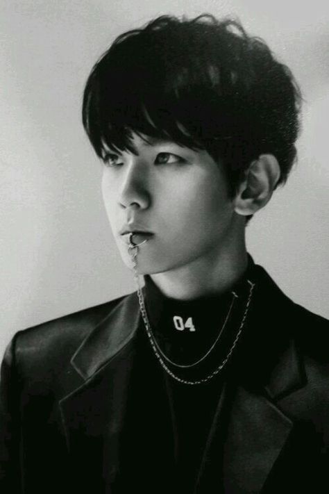 Ethereal #Monster #EXO #Baekhyun Monster era will forever have a special place Exo Monster, Asian Man, Baekhyun, Exo, Black Hair, Black And White, Hair, White, Black