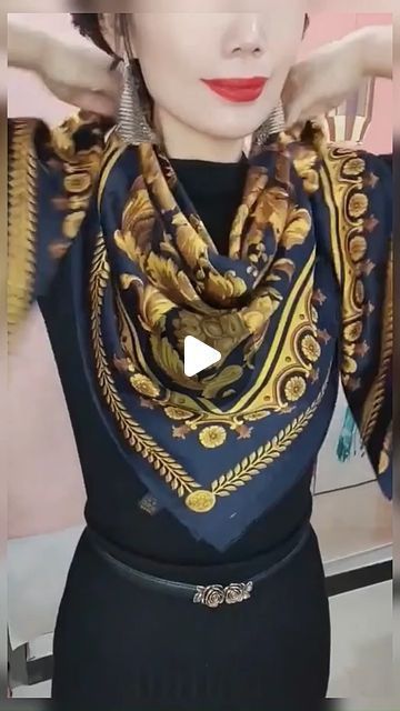 33K views · 1.8K likes | Murier Silk on Instagram: "Do you like this scarf tie?#muriersilk" Fold Towels, Scarf Wearing Styles, Ways To Tie Scarves, Silk Scarf Style, How To Fold Towels, Scarf Tie, Ways To Wear A Scarf, How To Wear A Scarf, Stylish Scarves