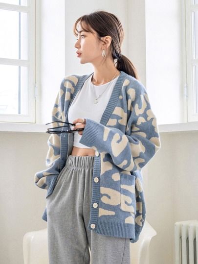 DAZY Leopard Pattern Dual Pocket Drop Shoulder Cardigan | SHEIN USA Cardigan Outfit Korean, Blue Cardigan Outfit, Cardigan Outfit Aesthetic, Cute Cardigan Outfits, Outfit Cardigan, Drop Shoulder Cardigan, Knitwear Outfit, Cute Cardigans, Mode Casual