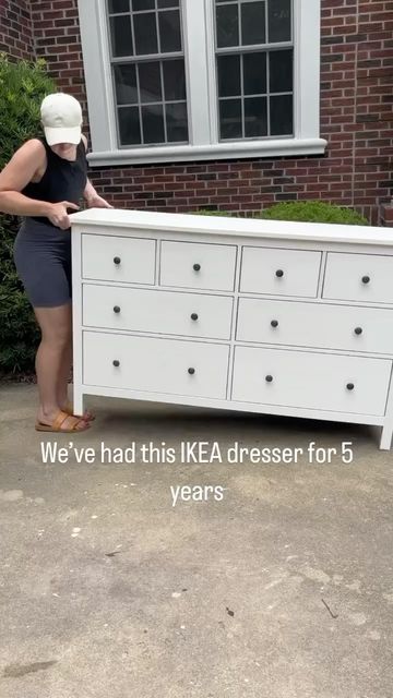 Ikea Decor Hacks, Diy Kast, Ikea Dresser Makeover, Ikea Furniture Makeover, Ikea Hemnes Dresser, Ikea Makeover, Ikea Ideas, Ikea Dresser, Refinishing Furniture Diy