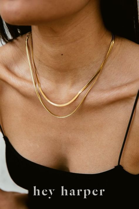 Hey Harper, Affordable Necklaces, Hot Necklaces, Silhouette Necklace, Minimalist Necklace Gold, Jewelry Staples, Herringbone Chain, Classy Jewelry, Waterproof Jewelry