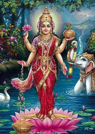 Hindu Goddess Lakshmi | Hindu Goddess of Wealth Lakshmi Devi Ma Lakshmi, Devi Lakshmi, Lakshmi Statue, Buddha Design, God Photos, Lakshmi Devi, Saraswati Goddess, Lakshmi Images, Hindu Goddess