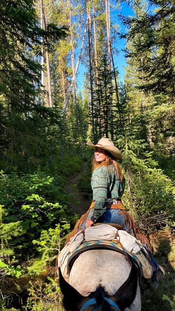 Wyoming Farm, Wyoming Aesthetic, Horse Wrangler, Wyoming Summer, My Future Life, Western Equestrian, Cowgirl Summer, Cowgirl Life, Wyoming Cowboys