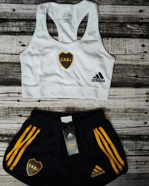 Football Shorts Outfit Women, Soccer Shorts Girls, Boca Y River, Boca Juniors Wallpaper, Boca Jr, Boca Junior, Custom Birthday Gifts, February 1, Models Off Duty