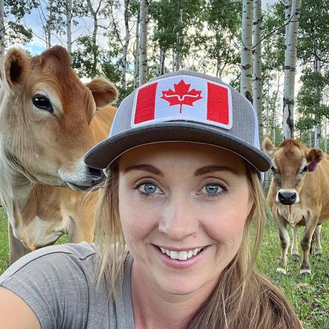 Amber Marshall Selfie, Amber Marshall Wedding, Farm Instagram, Heartland Quotes, Josh Turner, Heartland Ranch, Cowgirl Pictures, Ty And Amy, Canada Ontario