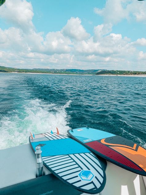 Surfing Wallpaper, Wake Surfing, Texas Lakes, Surfing Aesthetic, Lake Photoshoot, Surf Aesthetic, Lake Austin, Boat Pics, Vision Board Photos