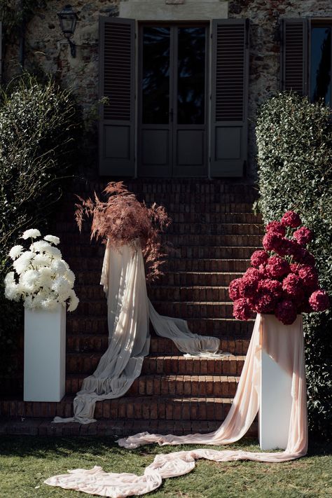 Wiskow & White styled an Italian wedding cermeony on the steps of La Pescaia. Florals bought to life by Giorgia Carolini. Italian Wedding Ceremony, Wedding Altars, Wedding Ceremony Backdrop, Wedding Portfolio, Ceremony Inspiration, Theme Color, Ceremony Backdrop, Wedding Mood Board, Wedding Aisle