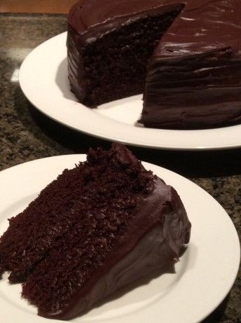 Choco Cake Aesthetic, Dark Chocolate Cake Aesthetic, Types Of Chocolate Cake, How To Make Birthday Cake, Dark Chocolate Aesthetic, Home Baked Cake, Home Made Chocolate Cake, Chocolate Cake Desserts, Chicolate Cake