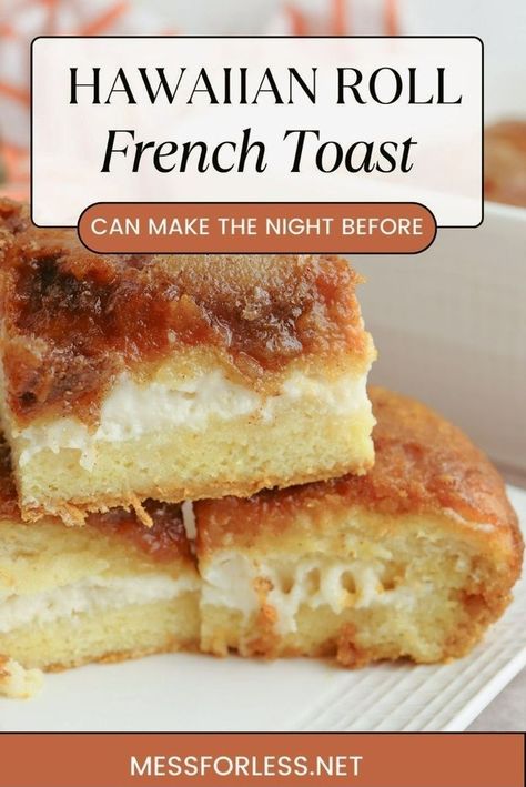 Combining Hawaiian rolls with a luscious pumpkin filling and a velvety cream cheese layer, this Hawaiian Roll French Toast is finished off with a deliciously sweet buttery topping. Food With Pumpkin, Hawaiian Roll Breakfast, Hawaiian Roll French Toast, Basic French Toast, Baking Homemade Bread, Breakfast Meal Prep Ideas, Soft Rolls, Best Bread Recipes, Stuffed French Toast Cream Cheese