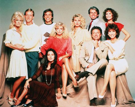 Joan Van Ark, Tv 70, Tv Costume, Michele Lee, Cast Pictures, Donna Mills, Knots Landing, Mary Tyler Moore Show, Hollywood Style