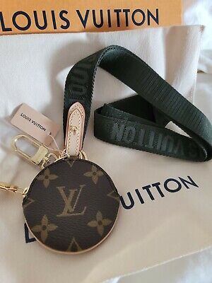 Trendy Fashion Louis VUITTON MONOGRAM KEY CHARM LANYARD STRAP COIN PURSE AIR PODS KEY HOLDER , Womens Accessories Lv Coin Purse, Air Pods, Purse Black, Luggage Sets, Key Holder, Ipod, Lanyard, Louis Vuitton Monogram, Trendy Fashion