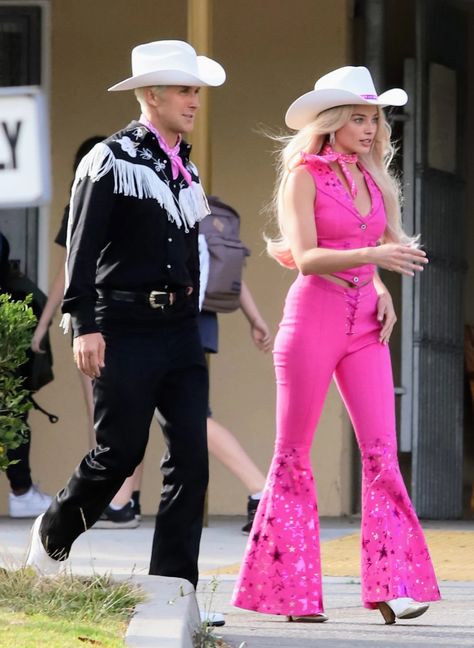 Cowgirl Barbie And Ken, Country Barbie And Ken Costume, Barbie Country Outfit, Barbie And Ken Cowboy Costume, Country Barbie Costume, Ken Outfits Barbie Movie, Barbie Cowboy Outfit, Barbie And Ken Costume Ideas, Ken Fanart Barbie