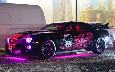 Tokyo Drift Cars, Hello Kitty Car, Image Moto, Cars Aesthetic, Toyota Gt86, Pimped Out Cars, Girly Car, Drifting Cars, Cute Car Accessories