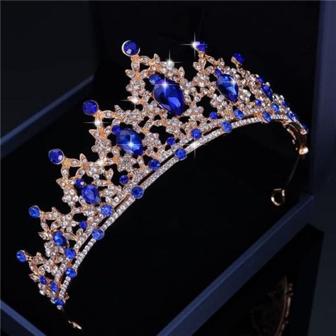 Material:Alloy & Rhinestone Dimensions: Dia 13-15 Cm Height 6 Cm Perfect Item For Your Wedding/Birthday Parties, Special Events, Etc Package Included:1 X Crown Tiaras Quinceanera Makeup Royal Blue And Silver, Blue Mexican Quinceanera Theme, Royal Blue And Gold Chambelanes Outfits, Quinceanera Navy Blue Decorations, Dark Blue Quinceanera Crown, Quinceanera Blue Crown, Royal Blue And Gold Quinceanera Decor, Royal Blue And Gold Quinceanera Decorations, Starry Night Quince Theme