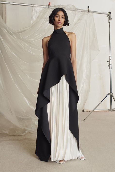 Long Skirts, Halter Evening Dress, Alternative Wedding Dresses, Pleated Long Skirt, Halter Gown, Top Skirt Set, Langer Rock, Minimal Chic, Alternative Wedding