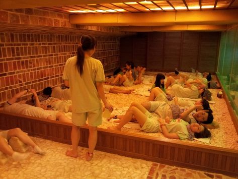 Experience Siloam Jjimjilbang Seoul — Review one of the best Korean Jjimjilbang at Siloam Sauna, Seoul Korean Bath House, Love Korean, Korea Travel, Bath House, Asia Travel, Spa Day, Travel Around, Trip Planning, South Korea