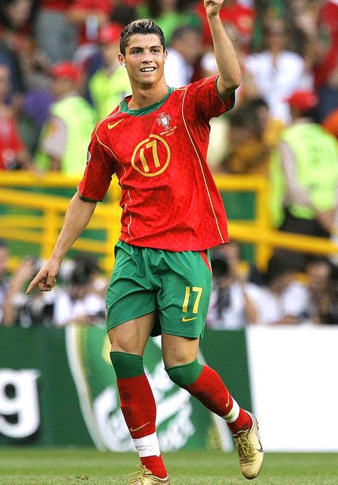 LISBON Portugal Portuguese forward Cristiano Ronaldo celebrates after scoring on 30 June 2004 at the Alvalade stadium in Lisbon during the Euro 2004 semi final football match between Portugal and The Netherlands at the European Nations championship in Portugal AFP PHOTO FRANCK FIFE Photo credit should read FRANCK FIFEAFPGetty Images Prime Ronaldo, Portugal Wallpaper, Cristiano Ronaldo Images, Ronaldo Images, Cr7 Portugal, High School Football Player, Brazil Football Team, Social Media Specialist, Cristiano Ronaldo Portugal