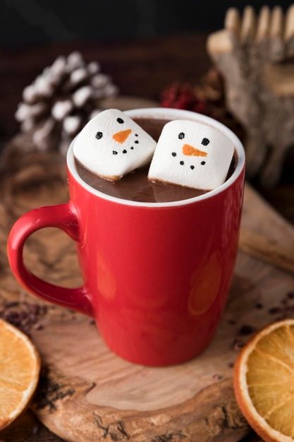 Hot Chocolate Art, Hot Chocolate With Marshmallows, Chocolate With Marshmallows, Hot Chocolate Milk, Christmas Stock Photos, Chocolate Photos, Cup Of Hot Chocolate, Hot Chocolate Marshmallows, Christmas Hot Chocolate