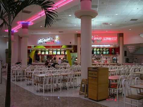 Food Court at Jamestown Mall, 1998 90s Mall, 80s Food, 90s Food, Abandoned Malls, Mall Food Court, Dead Malls, Vintage Mall, Retro Interior Design, 80s Aesthetic