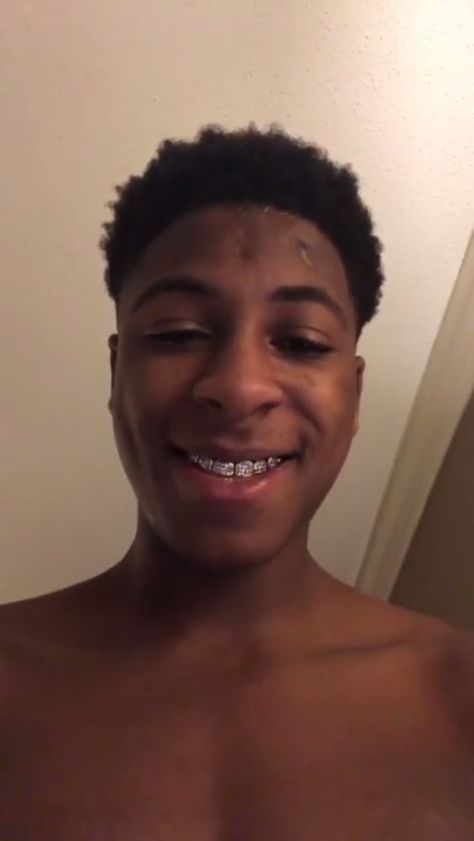 Nba Youngboy Pfp, Youngboy Pfp, Lonely Child, Nba Baby, Rapper Style, Nba Outfit, Best Rapper Alive, Nba Youngboy, Rap Aesthetic